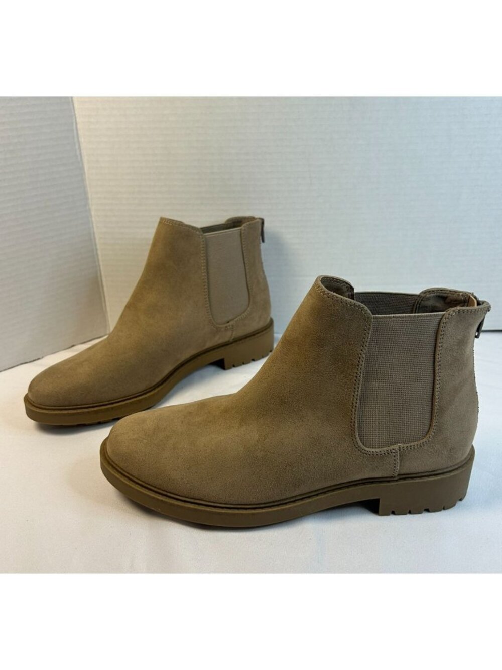 Kensie Sandor Chelsea Boot Women Size 9M Tan Suede Short Ankle Fashion Shoes